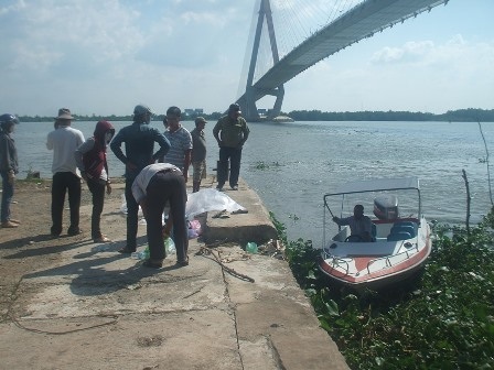 Thi thể nạn nhân vụ nhảy cầu Cần Thơ 