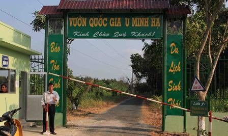 Toàn tỉnh Cà Mau có khoảng 30.000 ha rừng tràm bị khô hạn đang ở cấp nguy hiểm và cực kỳ nguy hiểm