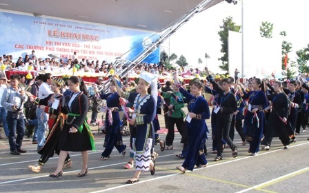 2.300 học sinh tham gia Hội thi Văn hóa - thể thao các trường Phổ thông Dân tộc Nội trú - 1 Các thí sinh tham gia hội thi.