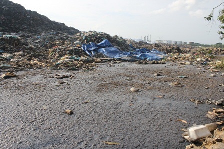 Cần Thơ sau 10 năm trực thuộc Trung ương vẫn bí chỗ đỗ rác nên đưa vào khu công nghiệp đổ ké!