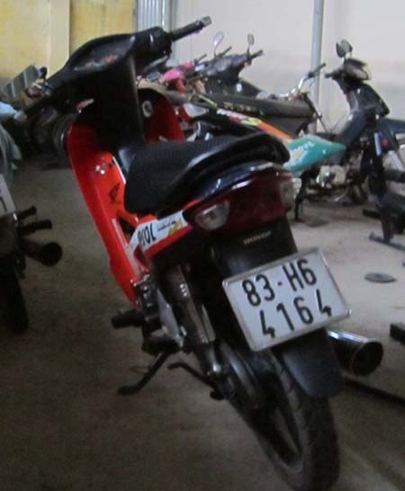 Vi phạm giao thông, tấn công CSGT để cướp súng