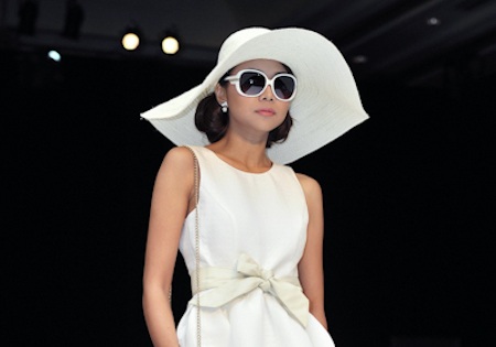 Thanh Hằng bị “tố” không chuyên nghiệp - 1 Thanh Hằng bị “tố” không chuyên nghiệp - 1