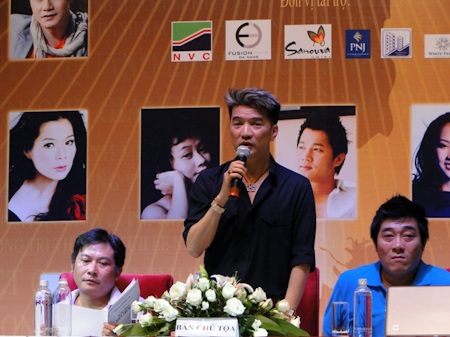 Nghệ sĩ hướng về miền Trung - 1 Nghệ sĩ hướng về miền Trung - 1