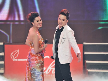 Sôi động gala Album Vàng - 7 Sôi động gala Album Vàng - 7