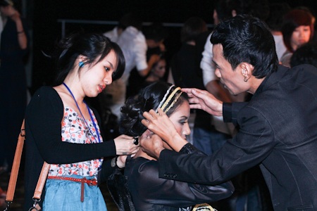 Đột nhập hậu trường đêm thời trang - 5