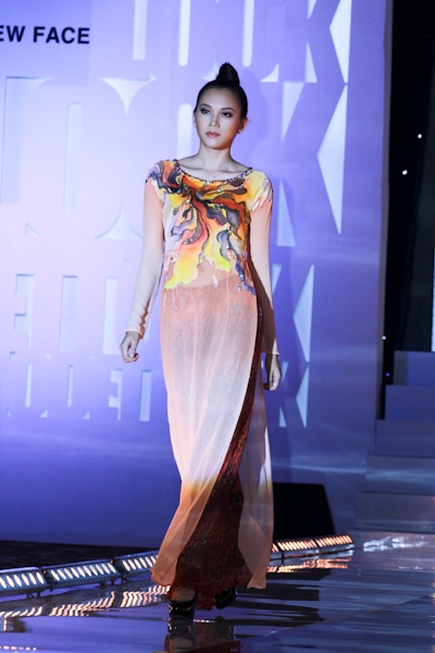 Ấn tượng đêm thời trang Model Look 2011 - 4 Ấn tượng đêm thời trang Model Look 2011 - 4
