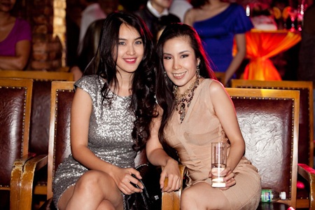 “Bống” Hồng Nhung trẻ trung và rạng rỡ - 11 “Bống” Hồng Nhung trẻ trung và rạng rỡ - 11