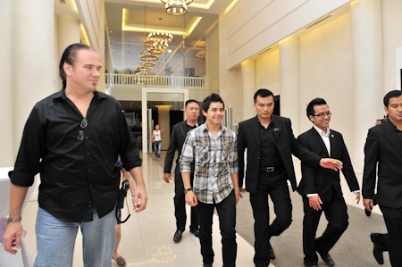 David Archuleta: Nhiều người nói âm nhạc của tôi "sạch" quá - 1 David Archuleta: Nhiều người nói âm nhạc của tôi "sạch" quá - 1