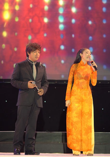 Quang Lê cảm động khi tái ngộ khán giả Đà Nẵng - 6