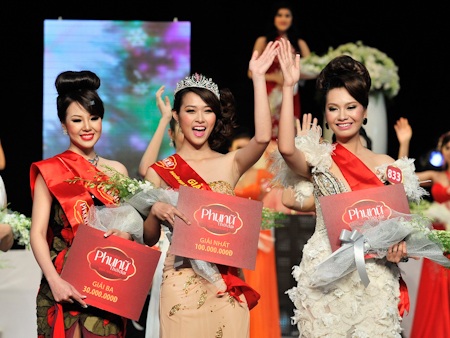 Diệp Bảo Ngọc đoạt giải Hoa khôi phụ nữ thời đại - 13