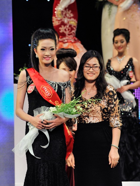 Diệp Bảo Ngọc đoạt giải Hoa khôi phụ nữ thời đại - 7