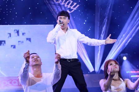 Hà Anh hát cùng dàn “sao” - 12
