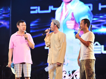 Nguyễn Hưng tình tứ cùng Nguyễn Cao Kỳ Duyên - 15 Nguyễn Hưng tình tứ cùng Nguyễn Cao Kỳ Duyên - 15