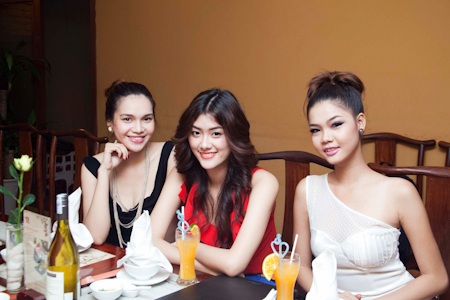 Ngọc Trinh tái xuất sau nghi án lộ ảnh nude - 13 Ngọc Trinh tái xuất sau nghi án lộ ảnh nude - 13