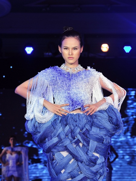Thanh Hằng thể hiện khả năng vũ đạo - 6 Thanh Hằng thể hiện khả năng vũ đạo - 6