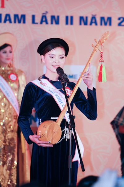 Những bông "hoa lạ" trong đêm bán kết HH các dân tộc khu vực phía Nam - 11