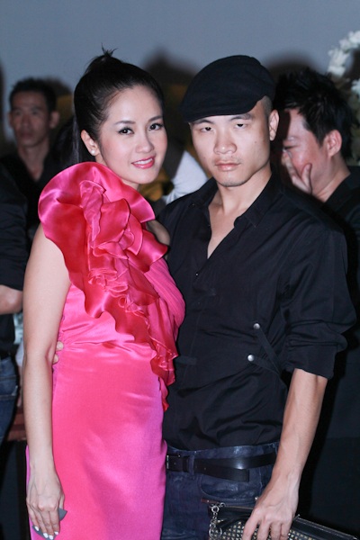 Hồng Nhung viên mãn bên chồng - 9 Hồng Nhung viên mãn bên chồng - 9