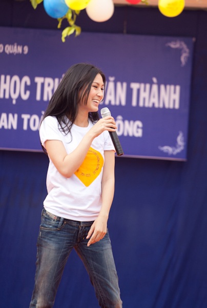 Kathy Uyên và Thanh Bùi hành động vì an toàn giao thông - 6