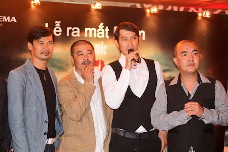 Cột mốc 23 mang... thịt chó đến buổi công chiếu - 8 Cột mốc 23 mang... thịt chó đến buổi công chiếu - 8
