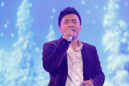 Đàm Vĩnh Hưng "cực khổ" vì giáng sinh - 8 Đàm Vĩnh Hưng "cực khổ" vì giáng sinh - 8