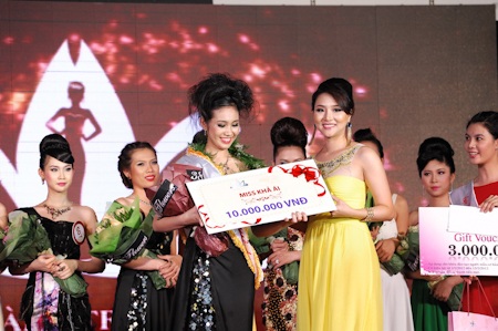 Thanh Trúc lên ngôi Nữ hoàng trang sức - 19 Thanh Trúc lên ngôi Nữ hoàng trang sức - 19