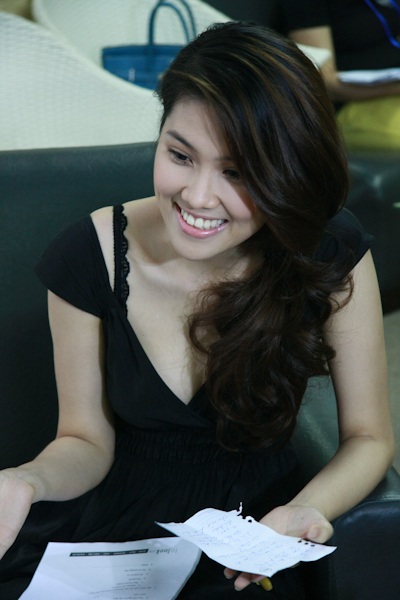 Thu Hằng: Gương đã vỡ không thể lành - 2