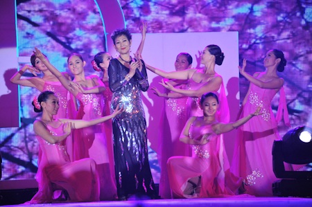 Thuý Hạnh trở lại sàn diễn thời trang - 12 Thuý Hạnh trở lại sàn diễn thời trang - 12