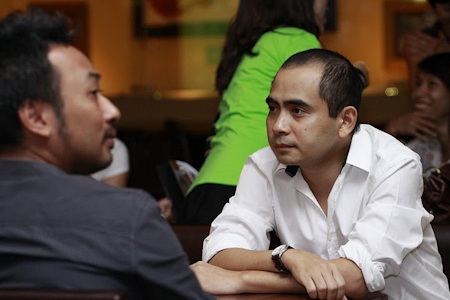 Vợ chồng Bình Minh tay trong tay hạnh phúc - 8