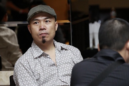 Vợ chồng Bình Minh tay trong tay hạnh phúc - 9