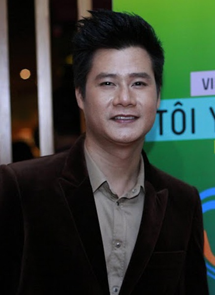 Vợ chồng Bình Minh tay trong tay hạnh phúc - 5