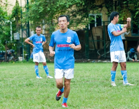 Hoàng Bách đổi nghề làm... Huấn luyện viên - 3