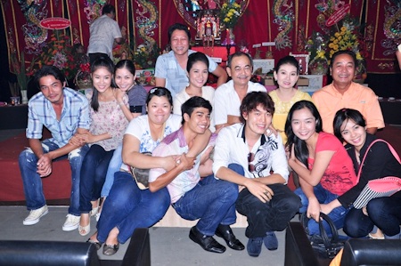 Nghệ sĩ dâng hương ngày giỗ tổ - 21