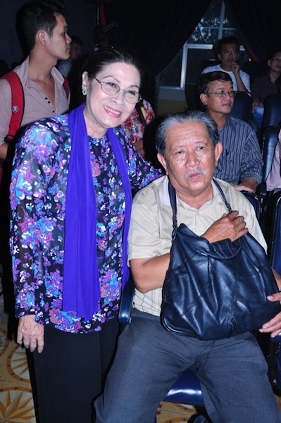 Nghệ sĩ dâng hương ngày giỗ tổ - 13