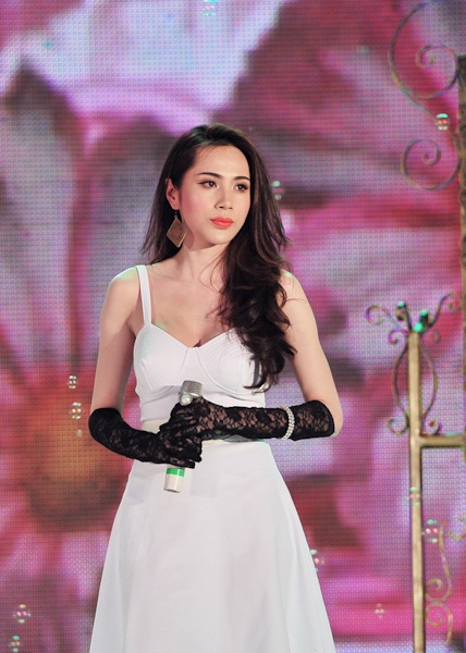 Thủy Tiên thướt tha váy trắng - 2 Thủy Tiên thướt tha váy trắng - 2