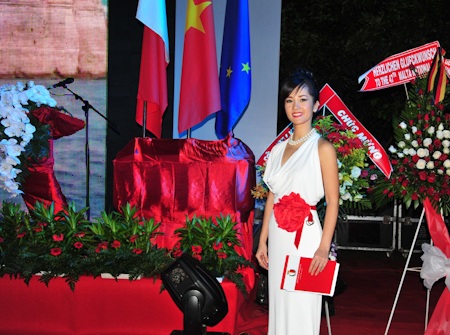 Bống Hồng Nhung vẫn trẻ như đôi mươi - 2