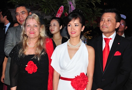 Bống Hồng Nhung vẫn trẻ như đôi mươi - 7