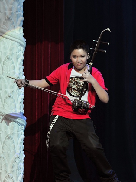 Linh Nga tỏa sáng trong Sen show - 16 Linh Nga tỏa sáng trong Sen show - 16