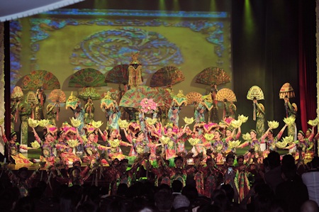 Linh Nga tỏa sáng trong Sen show - 20 Linh Nga tỏa sáng trong Sen show - 20