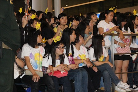 Fan Việt làm nhóm Big Bang “sợ hết hồn”