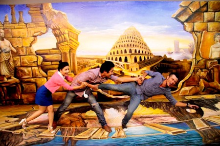 Ngọc Trinh mở triển lãm đánh lừa thị giác lần 2