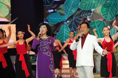 Thu Hiền, Hương Lan, Vân Khánh tham gia Tiếng hát mãi xanh - 1 Thu Hiền, Hương Lan, Vân Khánh tham gia Tiếng hát mãi xanh - 1