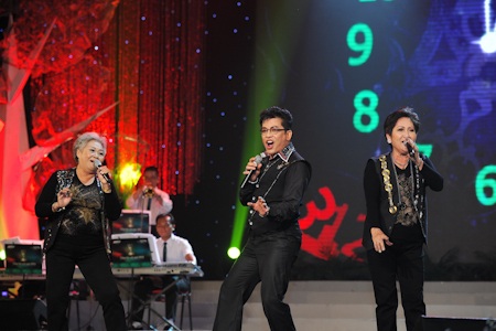 Cảm động với màn tam ca của các cụ bà tuổi ngoài thất thập