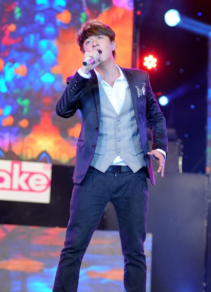 Sôi động với Âm nhạc và Bước nhảy