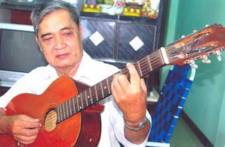 Vĩnh biệt tác giả Nỗi buồn hoa Phượng