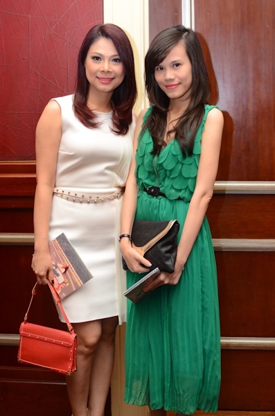 Sao hội tụ mừng Vy Oanh