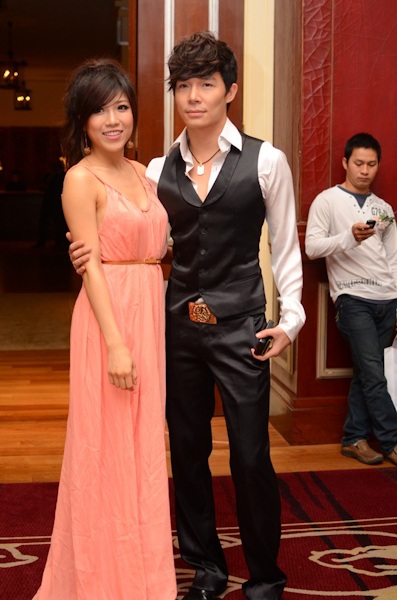 Sao hội tụ mừng Vy Oanh