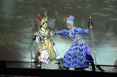 Thành Lộc, Hữu Châu cực hài hước trong liveshow Cẩm Ly - 14 Cuối cùng, họ đã hoá giải được sự hiểu lầm của mình