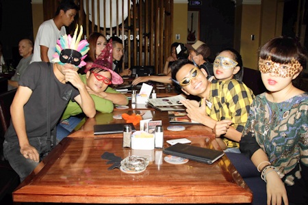 Top 8 Idol thư giãn với... Halloween - 8 Sau 2 đêm gala, chỉ còn 8 thí sinh ở lại cùng chương trình