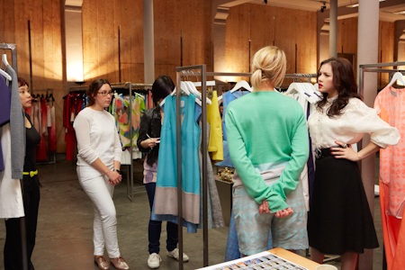 Lý Nhã Kỳ tới Pháp làm việc với NTK thời trang nổi tiếng - 6 Chuyến đi Paris này, Lý Nhã Kỳ dự tính sẽ mang những thương hiệu nổi tiếng về Việt Nam