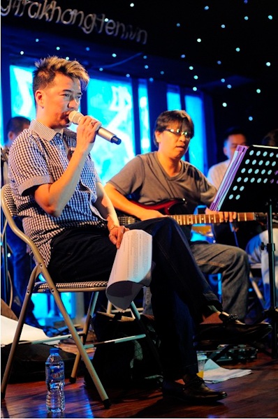 Mr Đàm làm ông trùm chân dài - 1 Không chỉ ca hát, Đàm Vĩnh Hưng còn tham gia đóng kịch